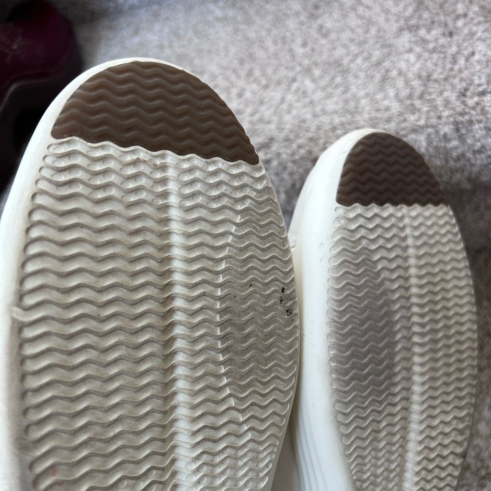 Cole Haan Grand Crosscourt II Leather Sneaker. Classic. Preppy. Office. 10.5 - Picture 10 of 15